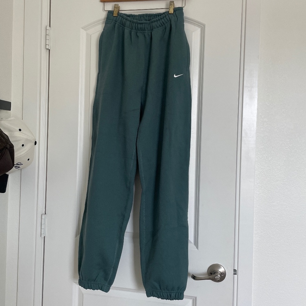 Nike Sweatpants
